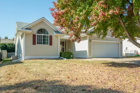 375 S 46th St, West Des Moines, IA 50265