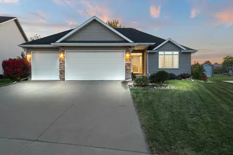 4317 Harrison Cir, Ames, IA 50010