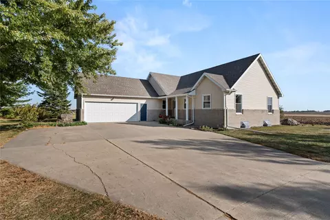 10178 NE 70th Ave, Mitchellville, IA 50169