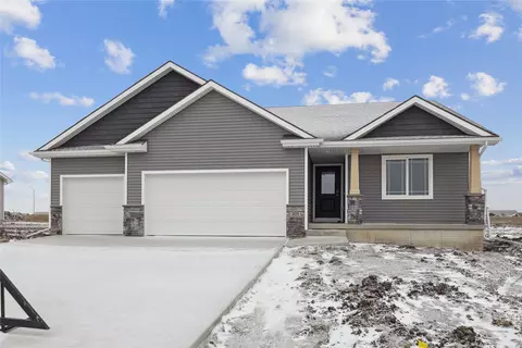 409 Meadow Ave NW, Bondurant, IA 50035