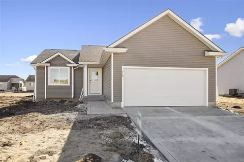 319 NE Driftwood St, Elkhart, IA 50073