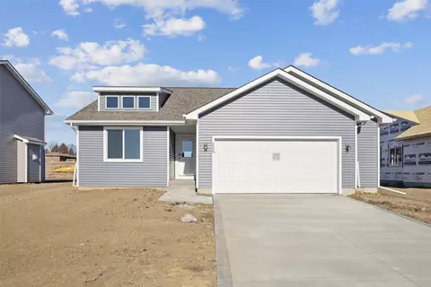 2006 White Oak Ln, Granger, IA 50109