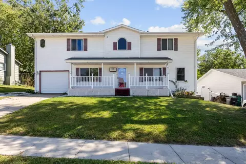 4460 Lakewood Dr, Norwalk, IA 50211