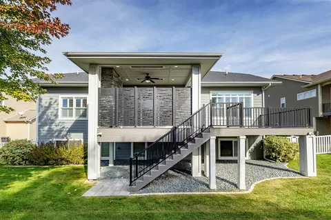 6174 Acadia Dr, West Des Moines, IA 50266