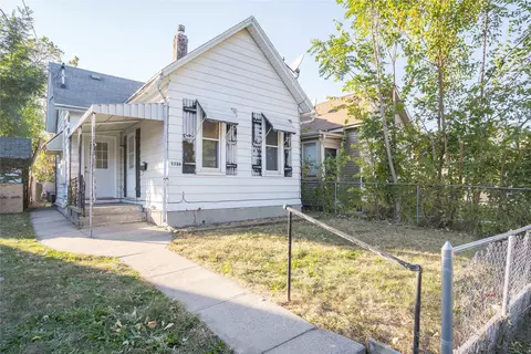 1136 E 8th St, Des Moines, IA 50316
