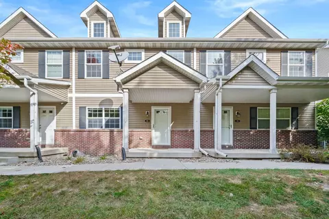 911 NE Patchin Ln, Ankeny, IA 50021