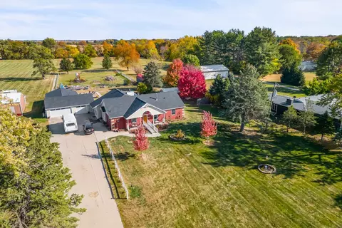 429 SE 64th St, Pleasant Hill, IA 50327