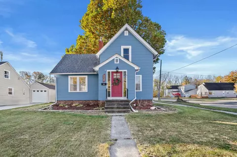 1137 Prairie St, Adel, IA 50003