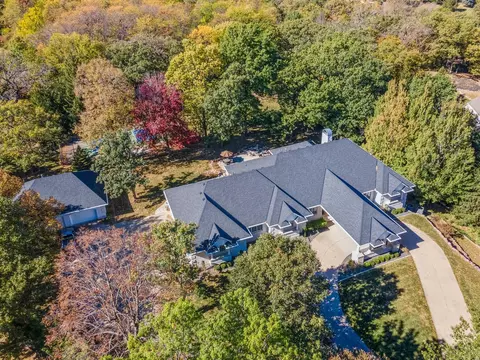 3870 Timberline Dr, West Des Moines, IA 50265