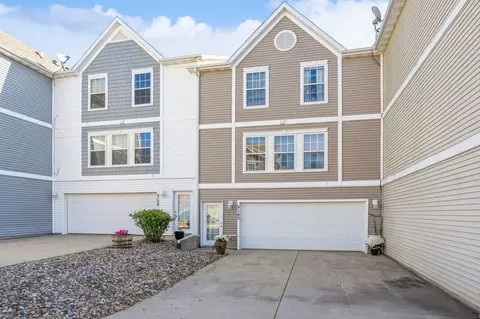 3143 SW Sharmin Ln, Ankeny, IA 50023