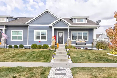 2114 SW Westwood St, Ankeny, IA 50023
