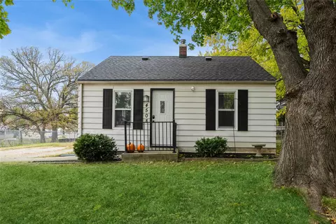 4508 SW 3rd St, Des Moines, IA 50315