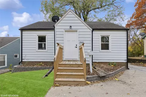 2400 Prospect Rd, Des Moines, IA 50310