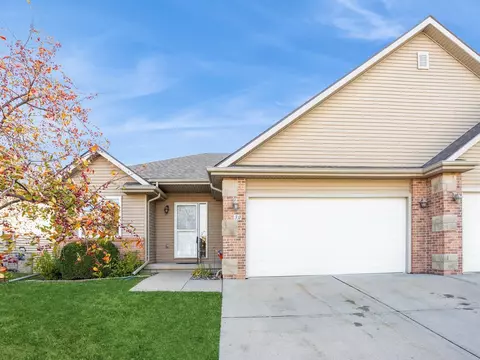 400 S 8th Ct #30, Indianola, IA 50125
