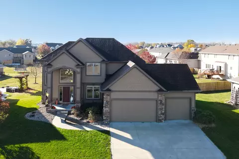 820 Timberline Dr, Polk City, IA 50226