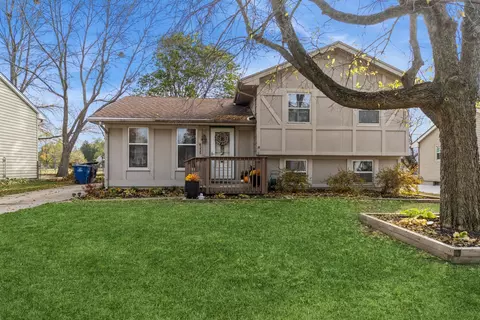 4225 E Madison Ave, Des Moines, IA 50317