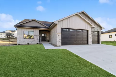 1144 NW 29th Ct, Grimes, IA 50111