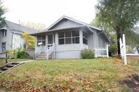 3506 4th St, Des Moines, IA 50313
