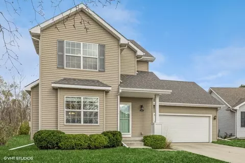 4217 E 48th St, Des Moines, IA 50317