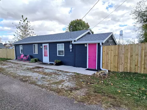 307 N 5 N Columbus St, Pleasantville, IA 50225