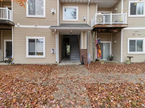 1106 N 6th St #39, Indianola, IA 50125