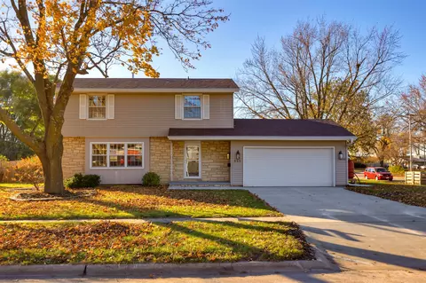 522 SW Westview Dr, Ankeny, IA 50023