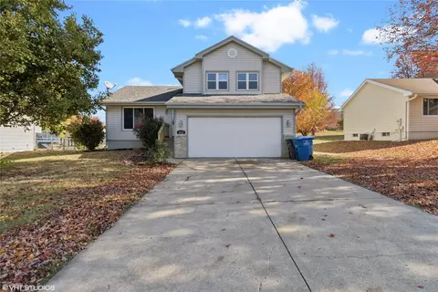 3313 SE 19th St, Des Moines, IA 50320