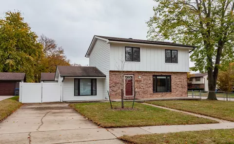 3501 E 40th St, Des Moines, IA 50317