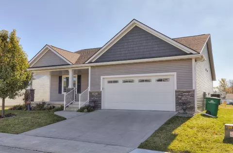 3801 SW Stonehaven Ln, Ankeny, IA 50023
