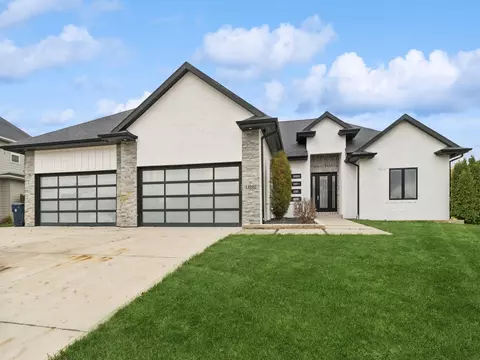 14507 Sheridan Ave, Urbandale, IA 50323