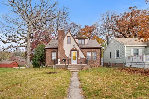 1533 Allison Ave, Des Moines, IA 50314