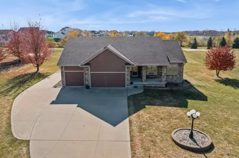 4068 NW 102nd Pl, Polk City, IA 50226