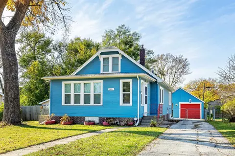 3824 53rd St, Des Moines, IA 50310