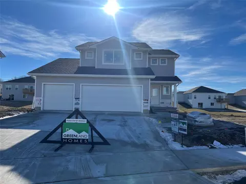 25092 Bluebird Cir, Adel, IA 50003