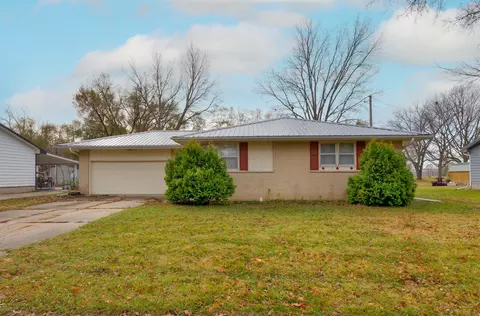 505 Willis Ave, Perry, IA 50220