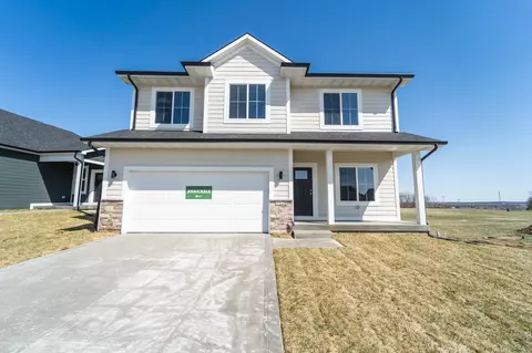 1428 S 91st St, West Des Moines, IA 50266