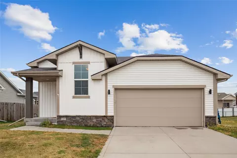 409 Chayse St SW, Bondurant, IA 50035