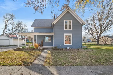 206 S 1st St, Panora, IA 50216
