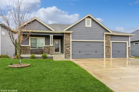 2109 NE 16th St, Ankeny, IA 50021