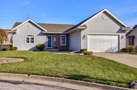2712 Northridge Cir, Ames, IA 50014