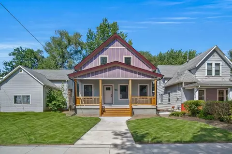 326 E Granger Ave, Des Moines, IA 50315