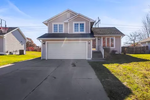 4544 Wistful Vista Dr, West Des Moines, IA 50265