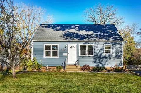 4029 Fagen Dr, Des Moines, IA 50310