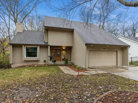 2918 Druid Hill Dr, Des Moines, IA 50315