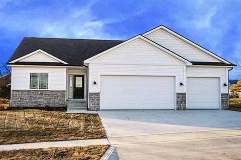 839 Dotson Pl, Ames, IA 50014
