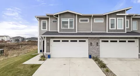 1221 NW 1st Ln, Grimes, IA 50111
