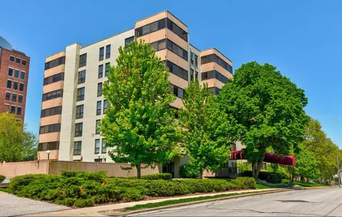3100 Grand Ave #1G, Des Moines, IA 50312