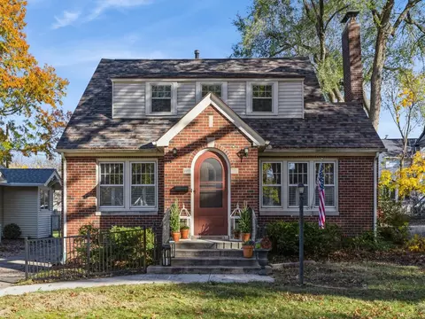 1409 42nd St, Des Moines, IA 50311