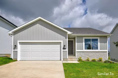 2904 Sayre Dr, Norwalk, IA 50211