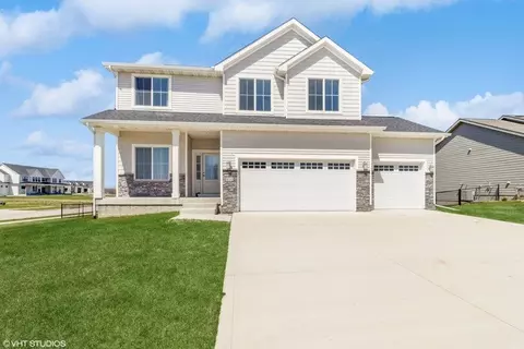 540 Wicker Dr, Huxley, IA 50124